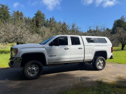 Used 2015 GMC Sierra 2500 SLE w/ SLE Preferred Package