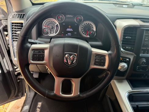 Used 2016 RAM 1500 Laramie w/ Convenience Group image 12