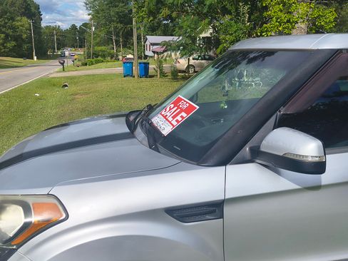 Used 2012 Kia Soul + image 2