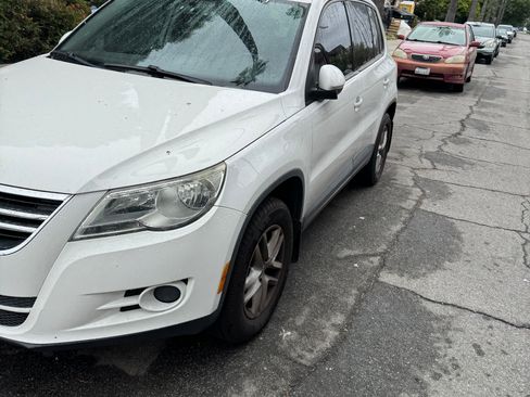 Used 2011 Volkswagen Tiguan S AWD/4WD image 5