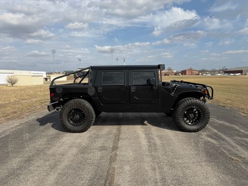 Used 1998 HUMMER H1 4-Door Hard Top image 8