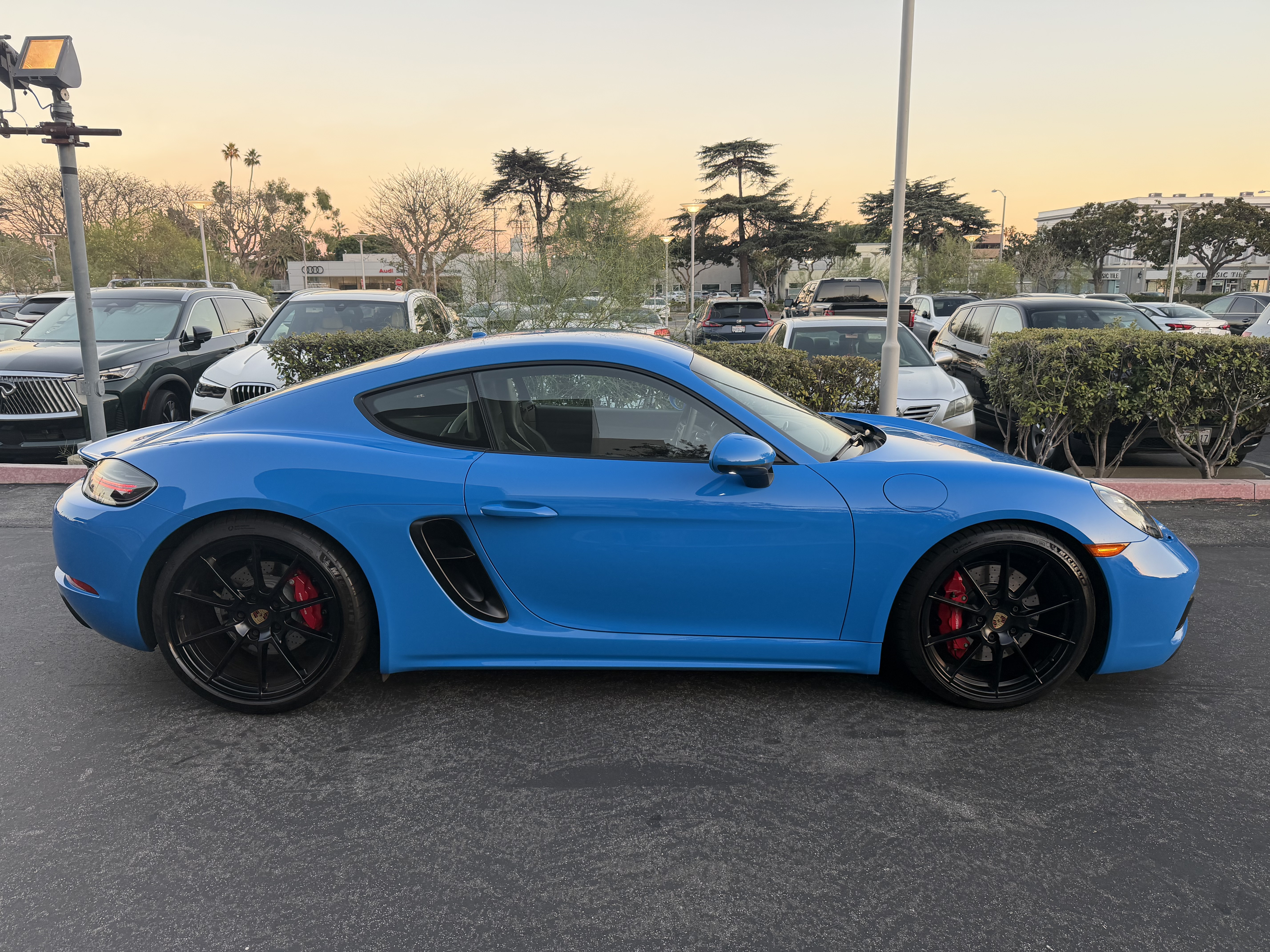 Used 2023 Porsche 718 Cayman GTS RWD image 6