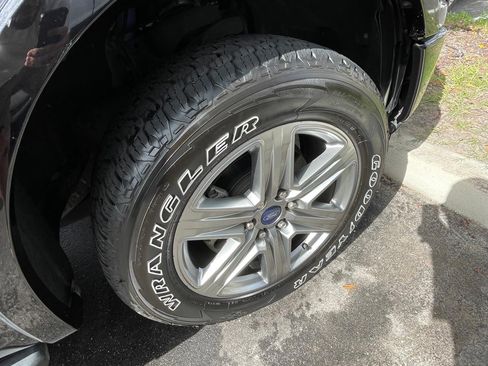 Used 2019 Ford F150 XLT w/ Equipment Group 302A Luxury image 19