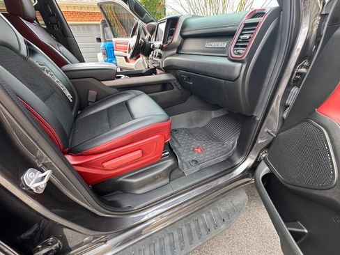 Used 2019 RAM 1500 Rebel image 15