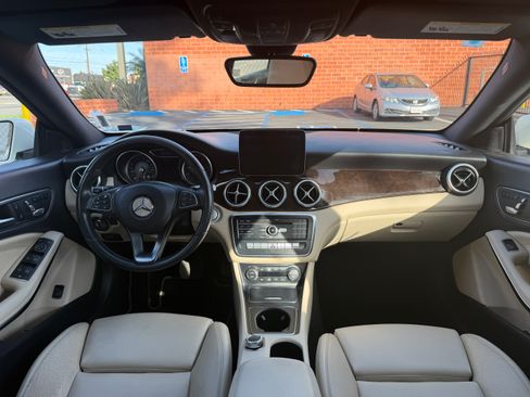 Used 2018 Mercedes-Benz CLA 250 image 8