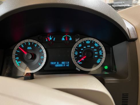 Used 2010 Ford Escape 2WD Hybrid image 9