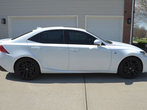 Used 2018 Lexus IS 300 F Sport w/ F Sport Package image 6