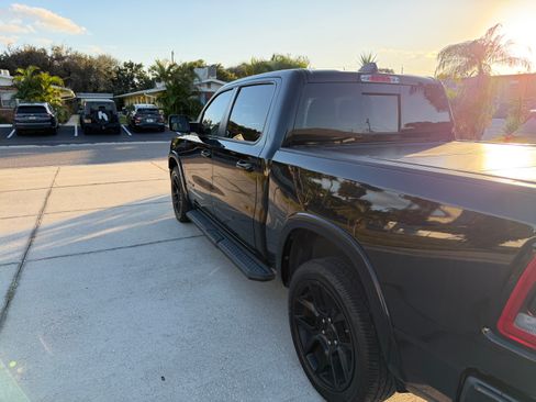 Used 2021 RAM 1500 Laramie image 12