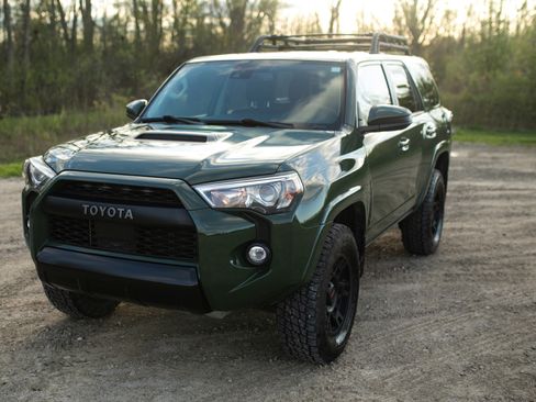 Used 2020 Toyota 4Runner TRD Pro AWD/4WD image 5
