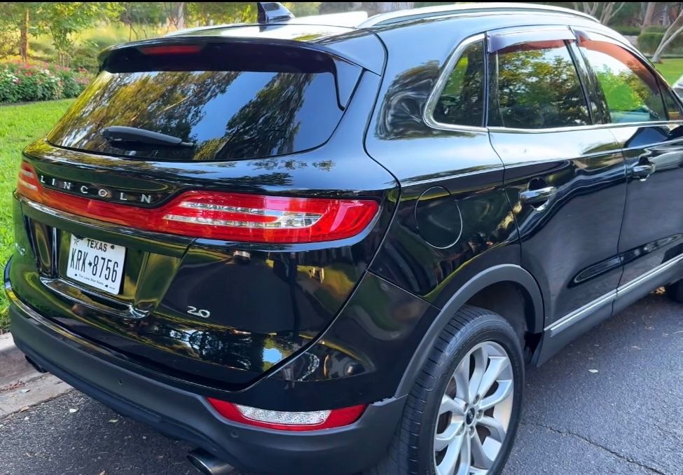 Used 2016 Lincoln MKC Select w/ Select Plus Package FWD image 6