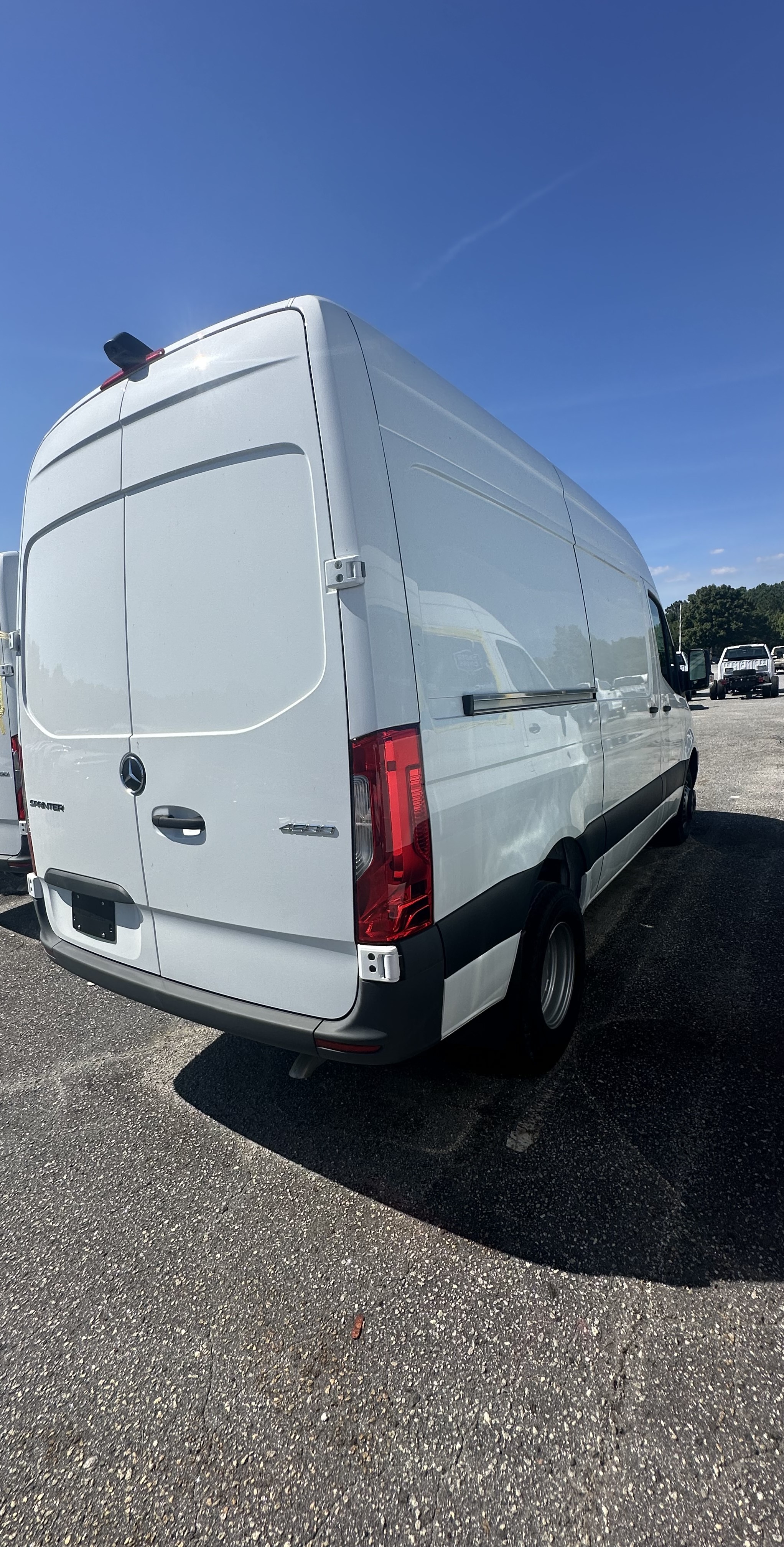 Used 2020 Mercedes-Benz Sprinter 4500 image 6