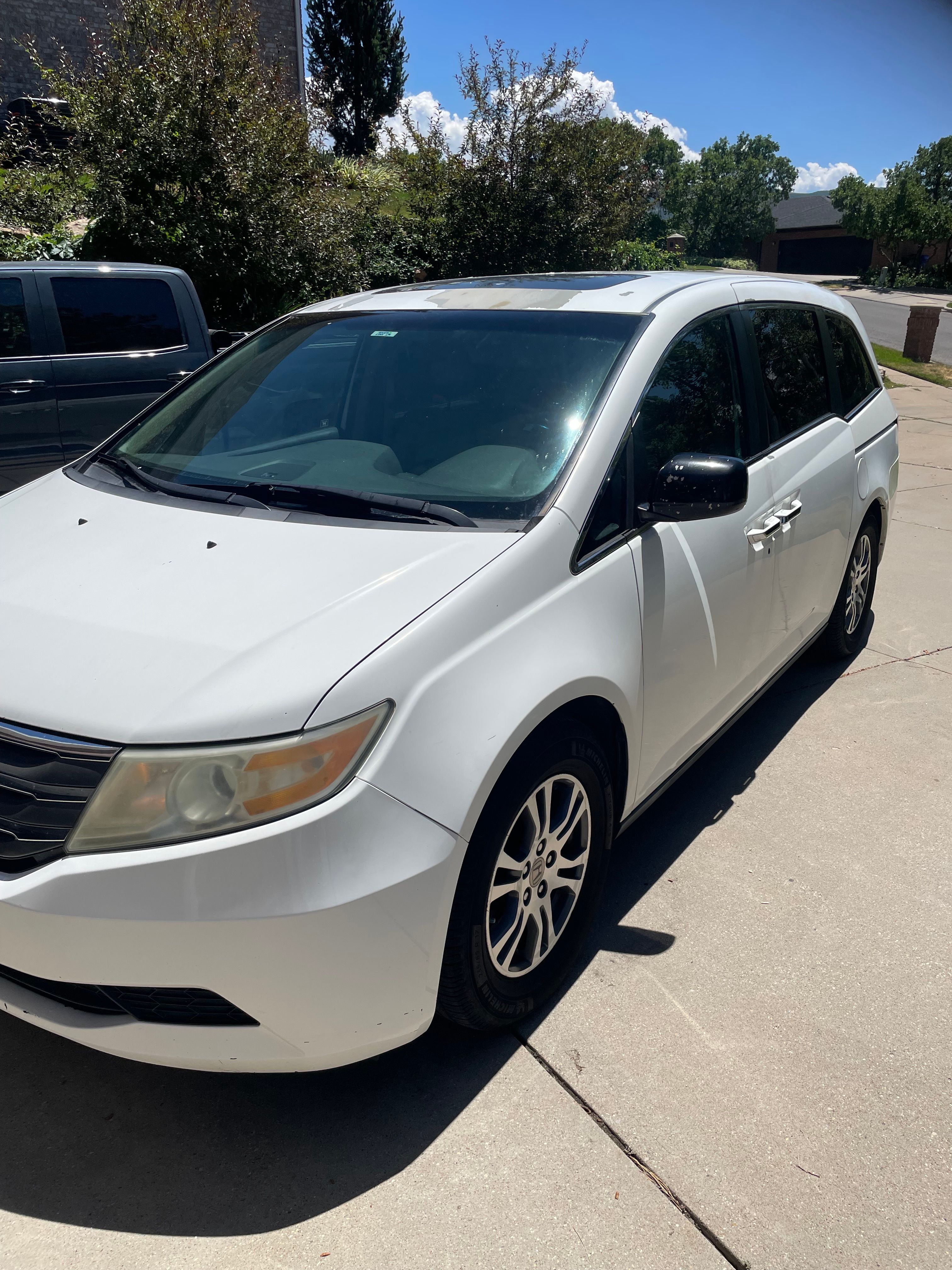 Used 2011 Honda Odyssey EX-L image 17