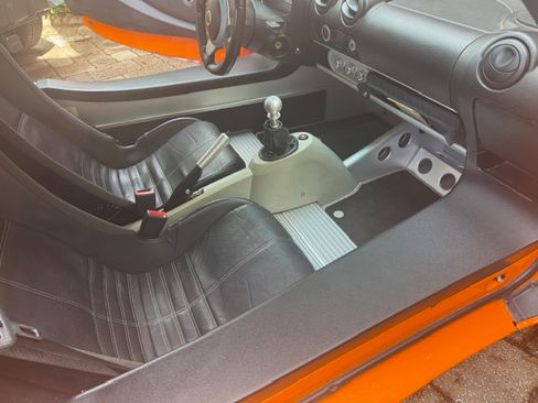 Used 2005 Lotus Elise image 12