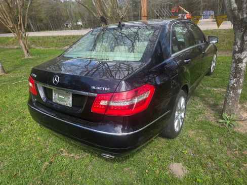 Used 2013 Mercedes-Benz E 350 BlueTEC Sedan image 5