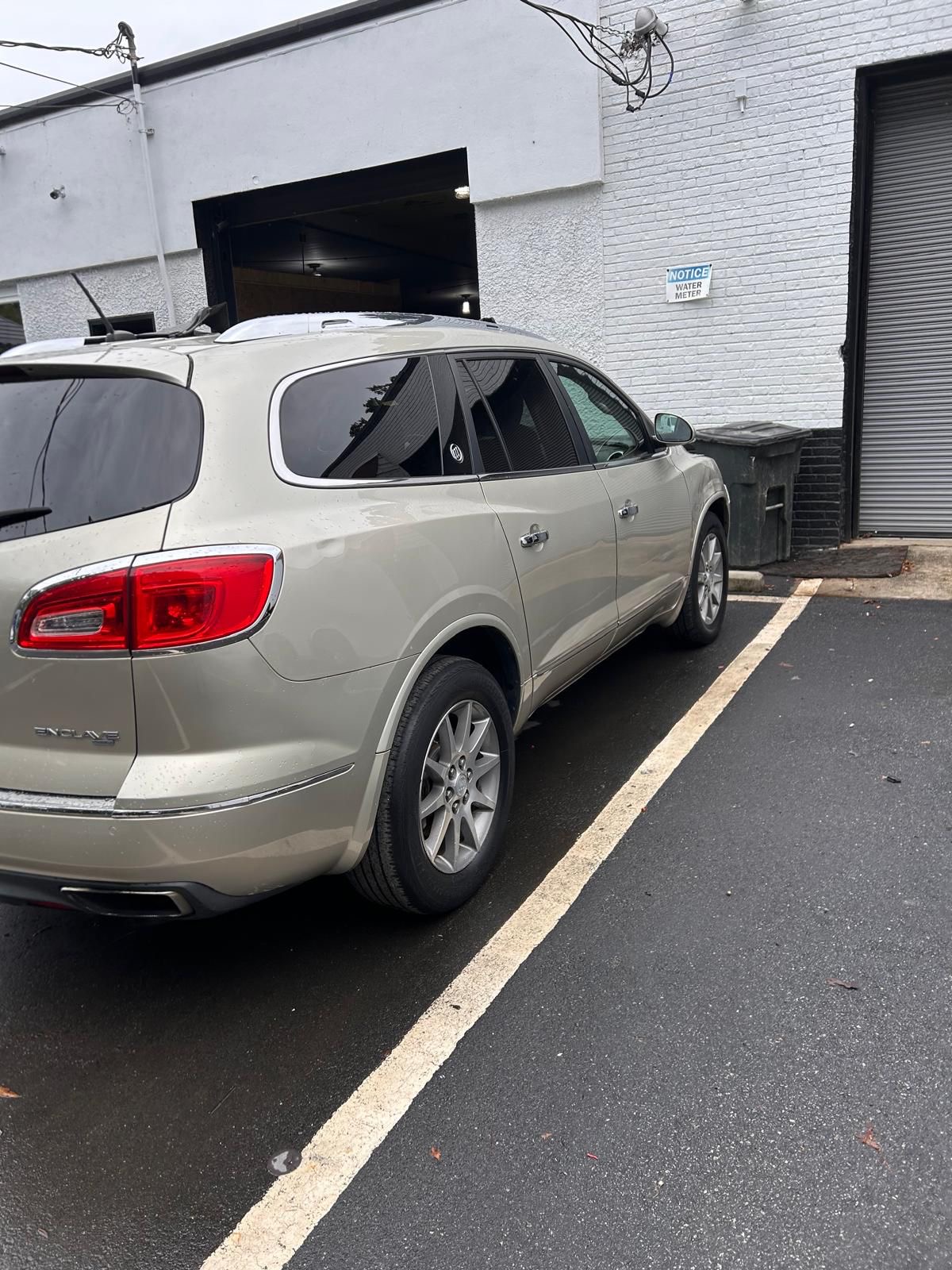 Used 2013 Buick Enclave Leather AWD/4WD image 2