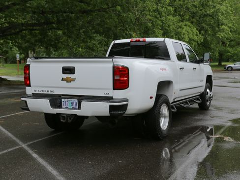 Used 2019 Chevrolet Silverado 3500 LTZ w/ Duramax Plus Package AWD/4WD image 15