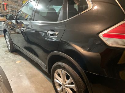 Used 2016 Nissan Rogue SV