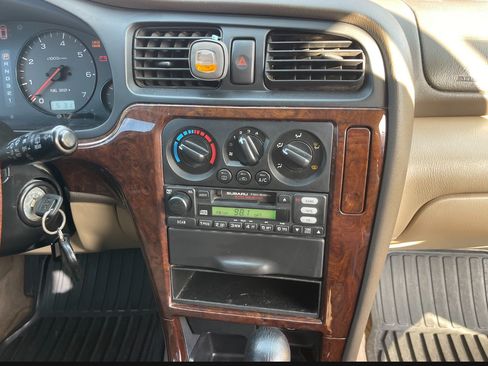 Used 2000 Subaru Outback Wagon image 10