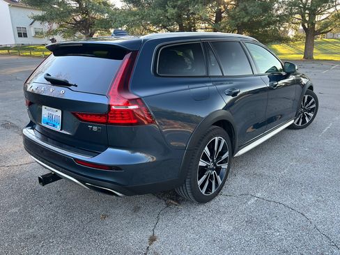 Used 2020 Volvo V60 T5 Cross Country w/ Protection Package image 4