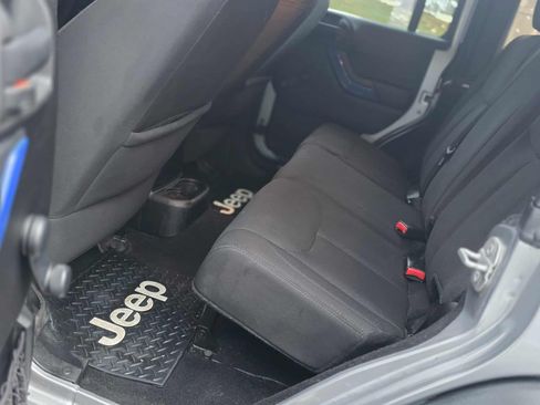 Used 2015 Jeep Wrangler Unlimited Sport w/ Connectivity Group image 6