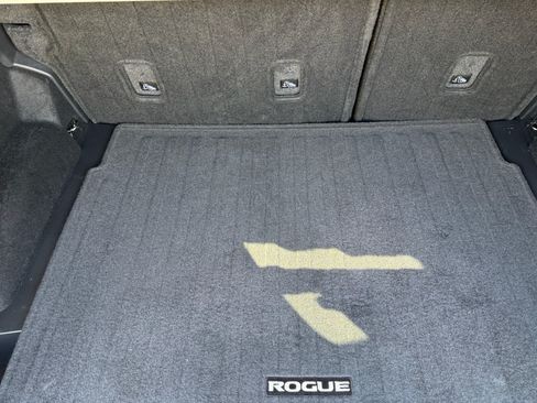 Used 2023 Nissan Rogue S AWD/4WD image 14