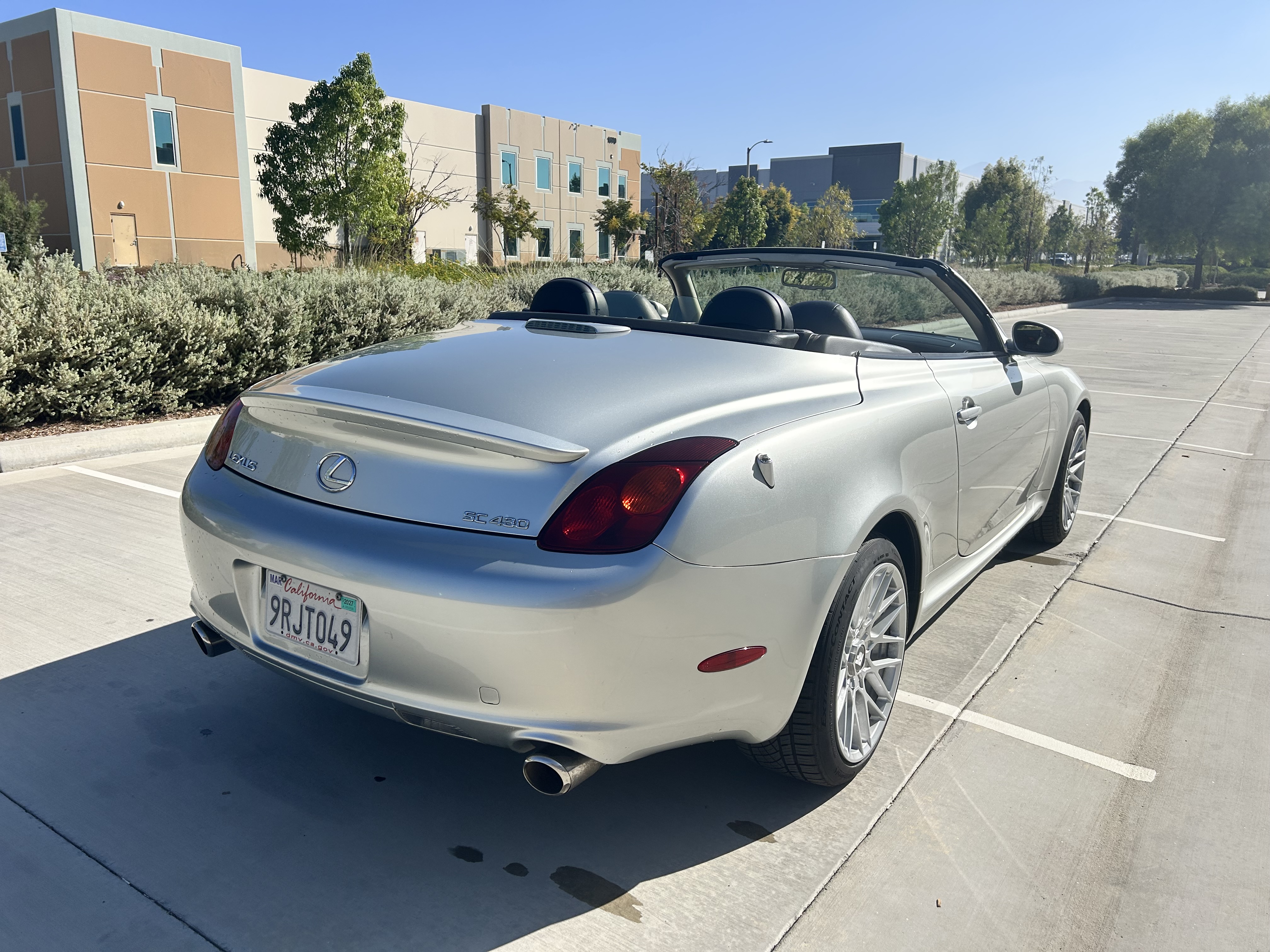 Used 2002 Lexus SC 430 Convertible RWD image 16