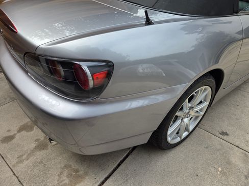 Used 2005 Honda S2000 image 17