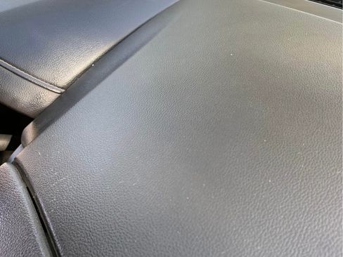 Used 2017 Chevrolet Suburban LT image 15