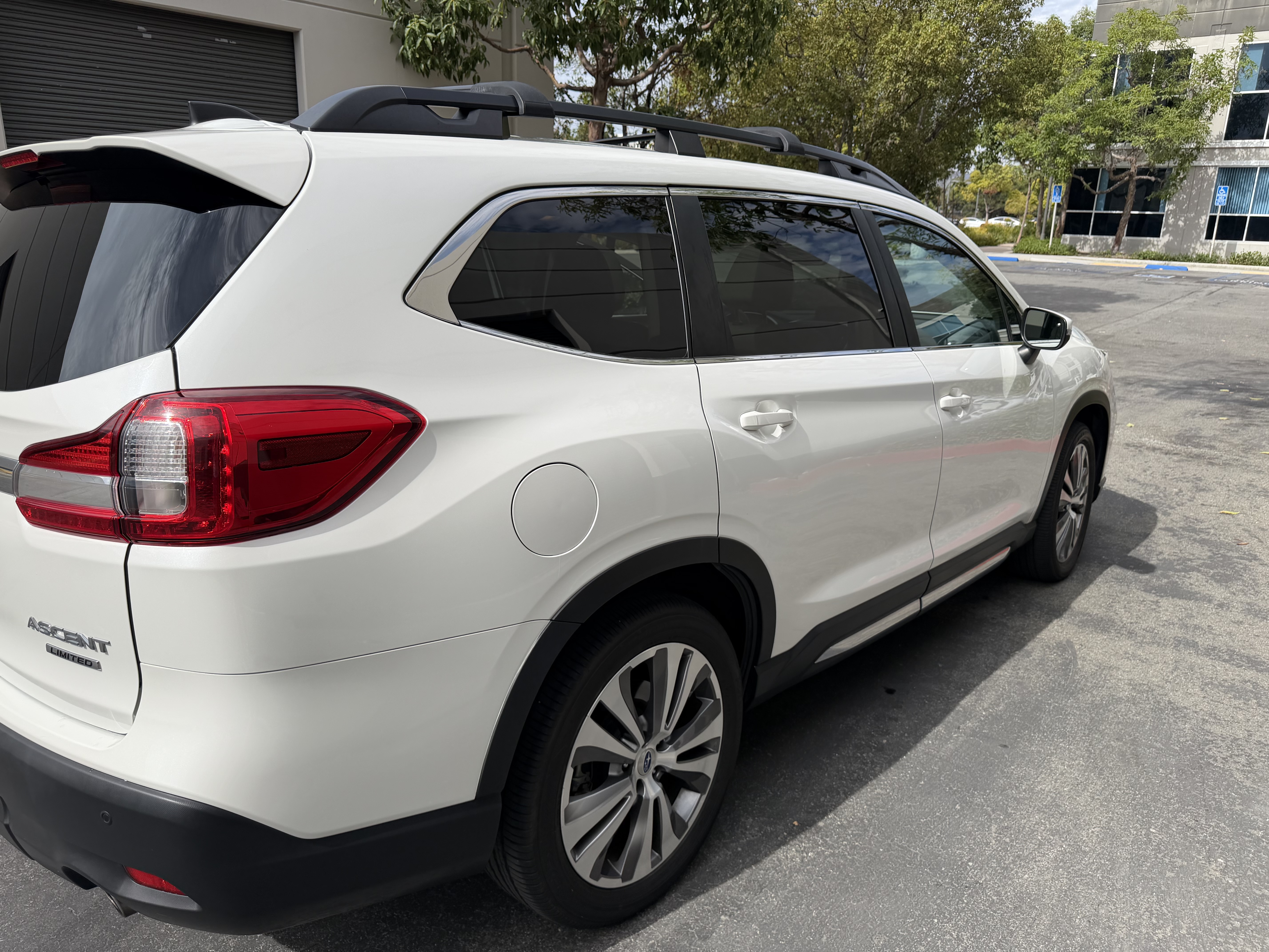 Used 2019 Subaru Ascent Limited AWD/4WD image 2