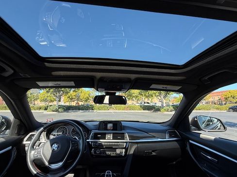 Used 2018 BMW 330i Sedan image 12