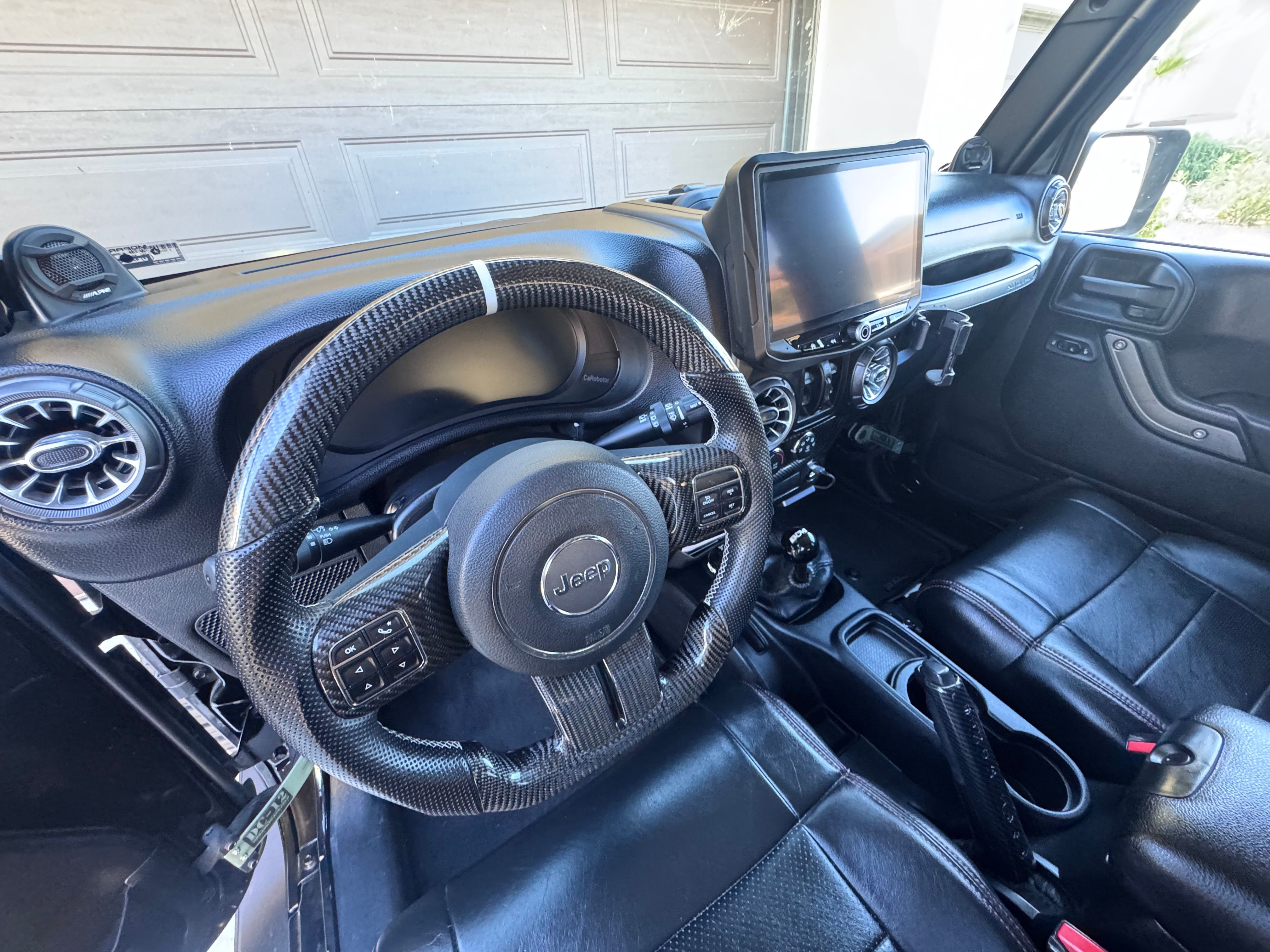 Used 2012 Jeep Wrangler Unlimited Sport AWD/4WD image 10