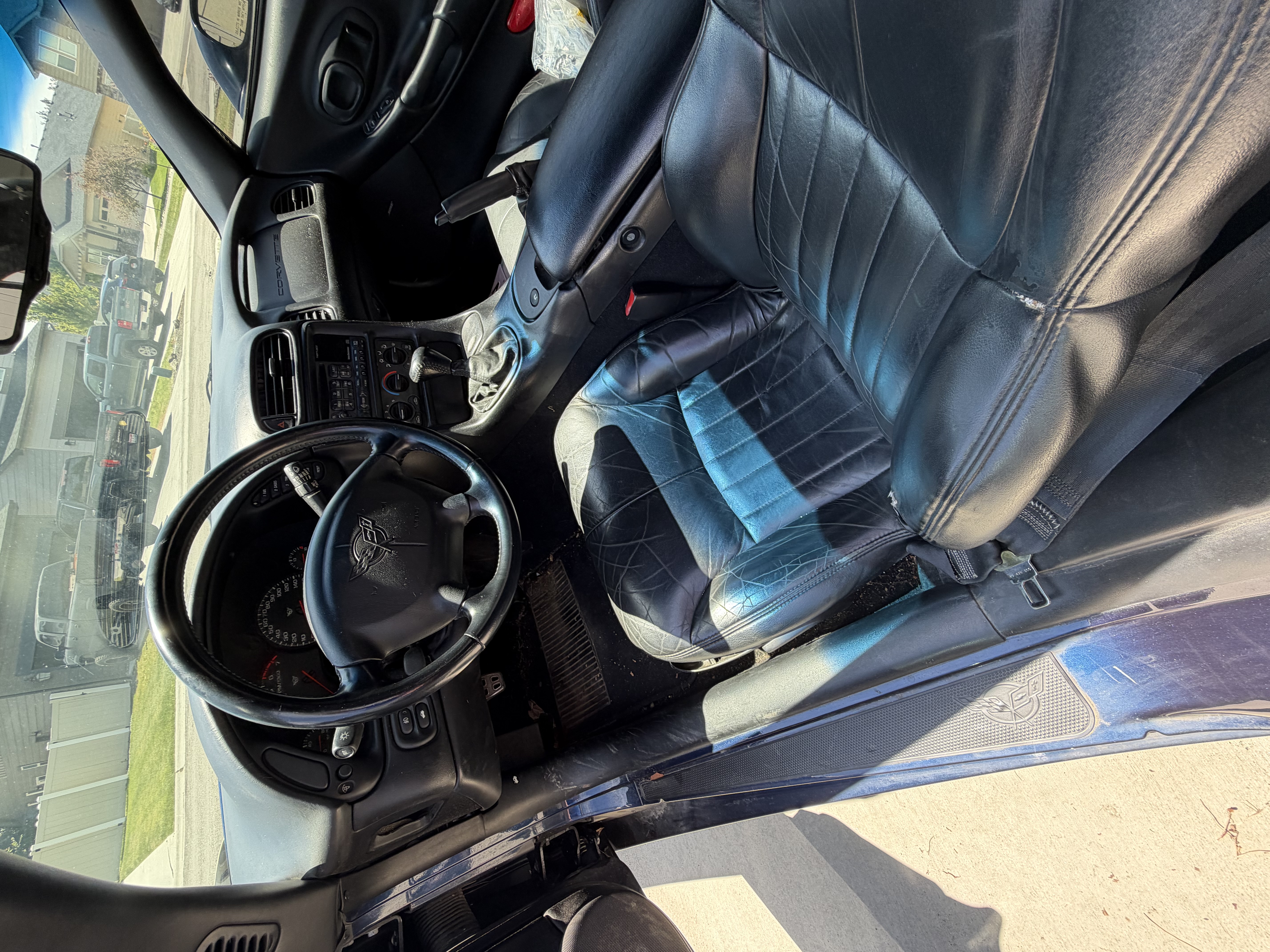 Used 2000 Chevrolet Corvette Coupe RWD image 21