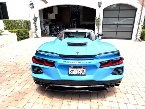Used 2021 Chevrolet Corvette Stingray Preferred Conv w/ Z51 Performance Package RWD image 11