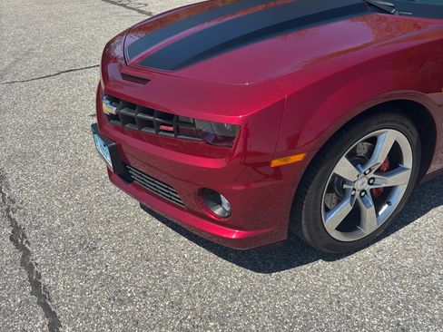 Used 2011 Chevrolet Camaro SS w/ RS Package RWD image 4