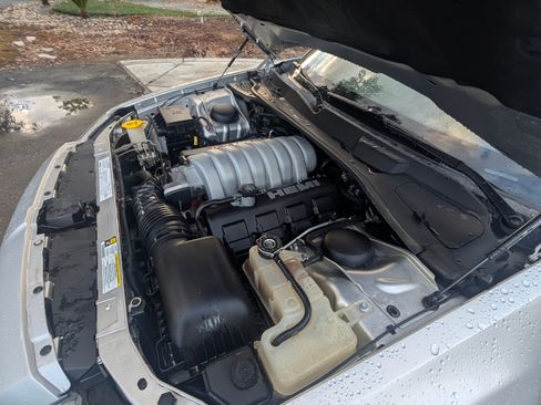 Used 2006 Dodge Magnum SRT8 w/ SRT Option Group III image 11