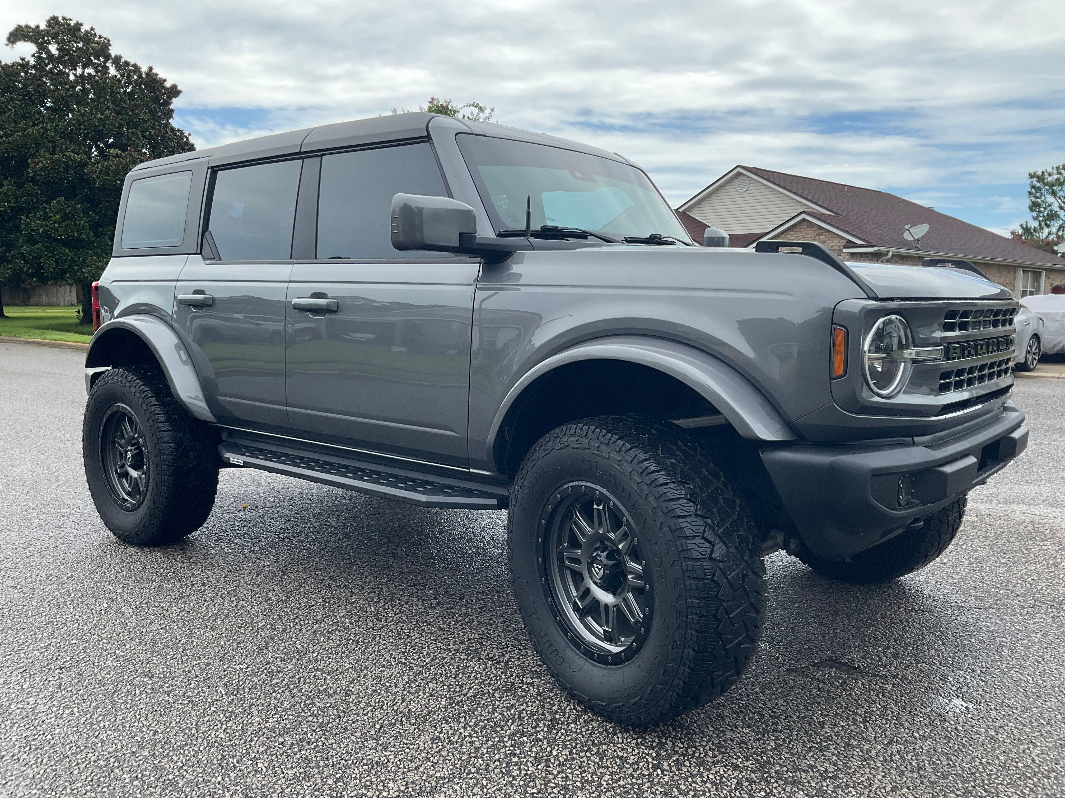 Used 2022 Ford Bronco 4-Door AWD/4WD image 4