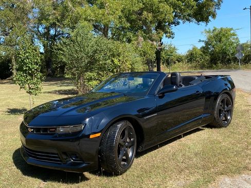 Used 2014 Chevrolet Camaro SS w/ RS Package RWD image 2