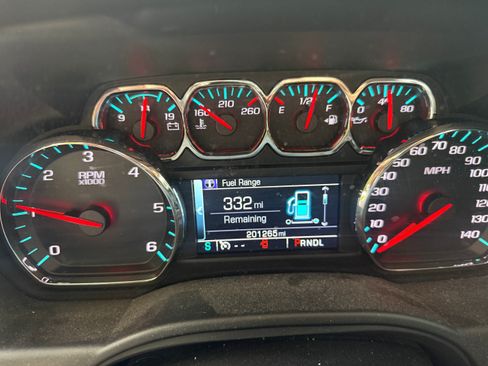 Used 2017 Chevrolet Suburban LT AWD/4WD image 12