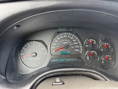 Used 2005 Chevrolet TrailBlazer EXT 4WD image 10