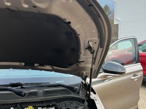 Used 2020 Lincoln Corsair Reserve w/ Equipment Group 201A image 6