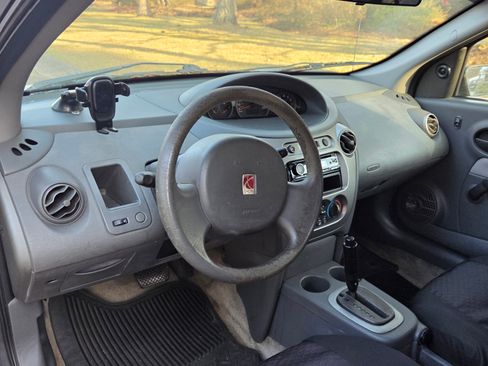 Used 2004 Saturn ION Level 2 image 13