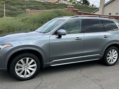 Used 2018 Volvo XC90 T6 Momentum w/ Momentum Plus Package