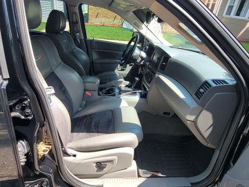 Used 2006 Jeep Grand Cherokee SRT8 w/ SRT Option Group I image 12
