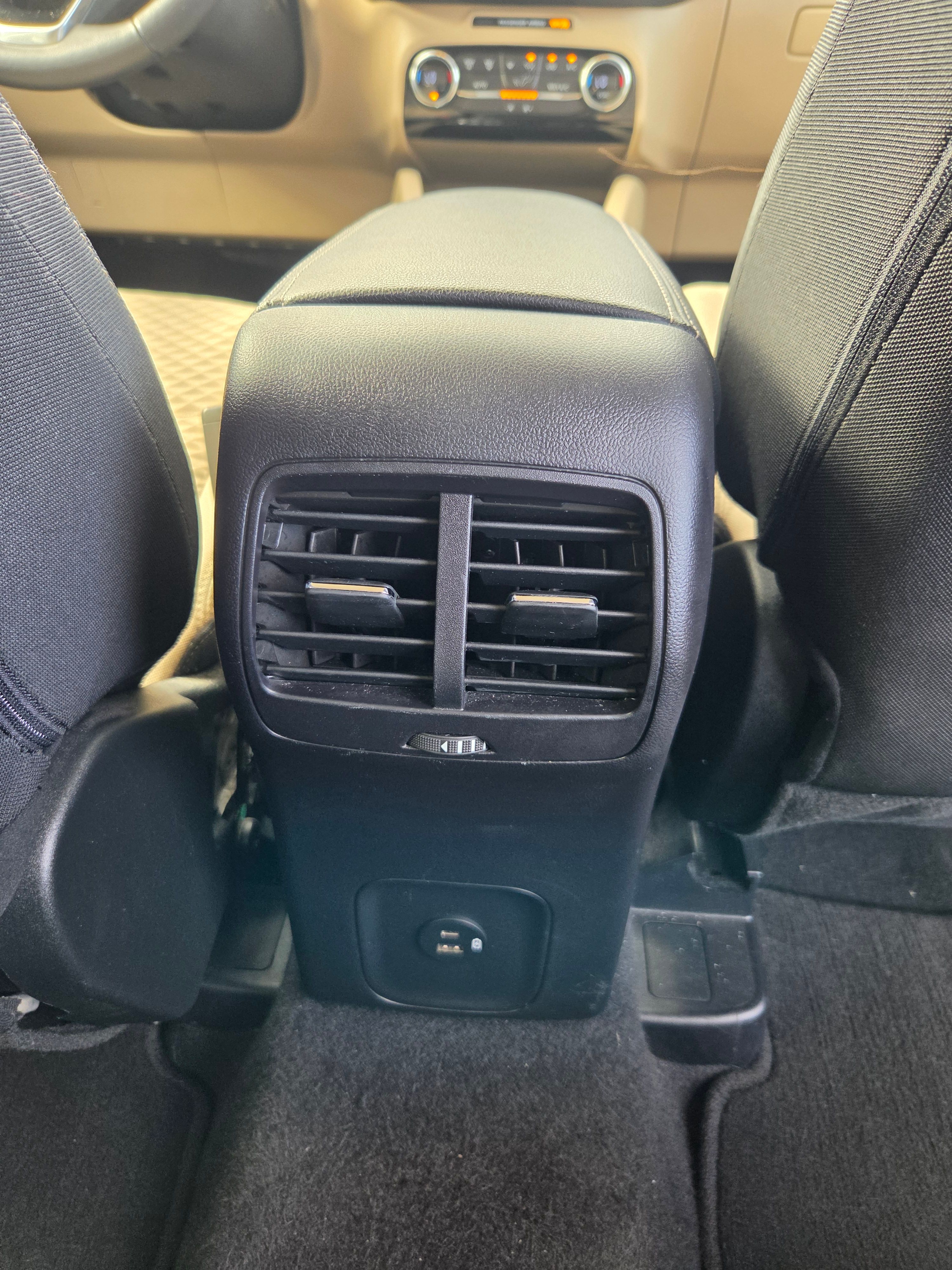 Used 2021 Ford Escape SE w/ Convenience Package FWD image 29