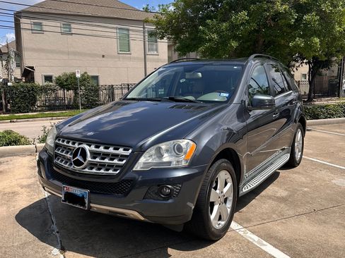 Used 2011 Mercedes-Benz ML 350 2WD image 1