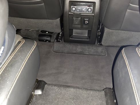 Used 2018 Chevrolet Traverse Premier w/ Redline Edition image 17