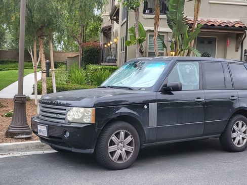 Used 2008 Land Rover Range Rover HSE image 12