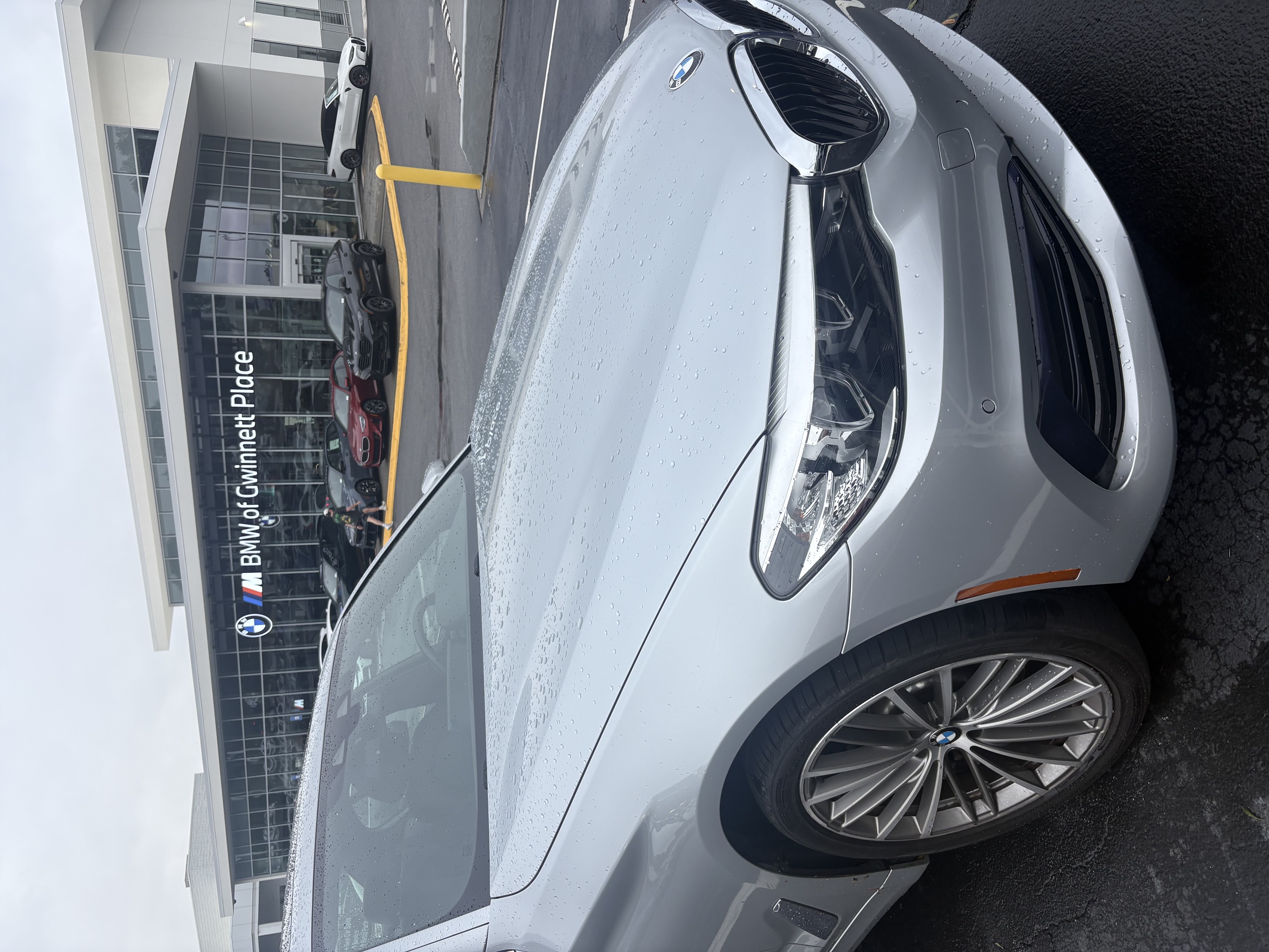 Used 2019 BMW 530i xDrive w/ Convenience Package AWD/4WD image 2