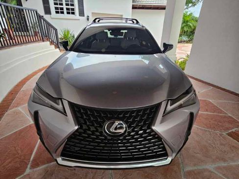Used 2023 Lexus UX 250h FWD w/ Premium Package image 1