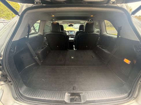 Used 2017 Toyota Highlander XLE image 30